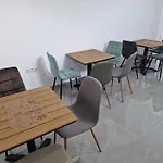 Mis דירה *