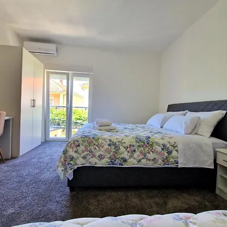 Mis * Τρέμπινιε