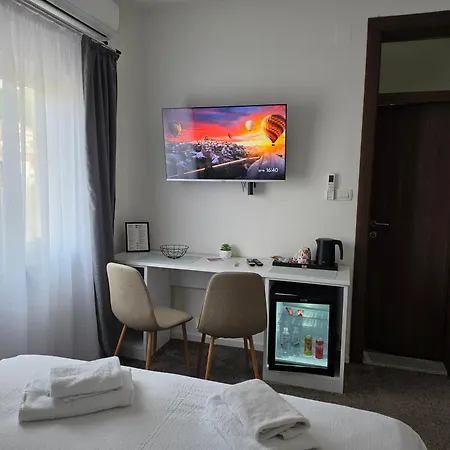 Mis تريبينيي